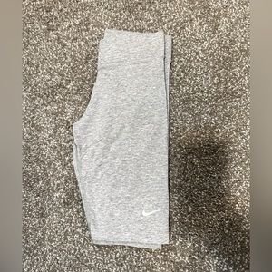 Nike biker shorts 8”